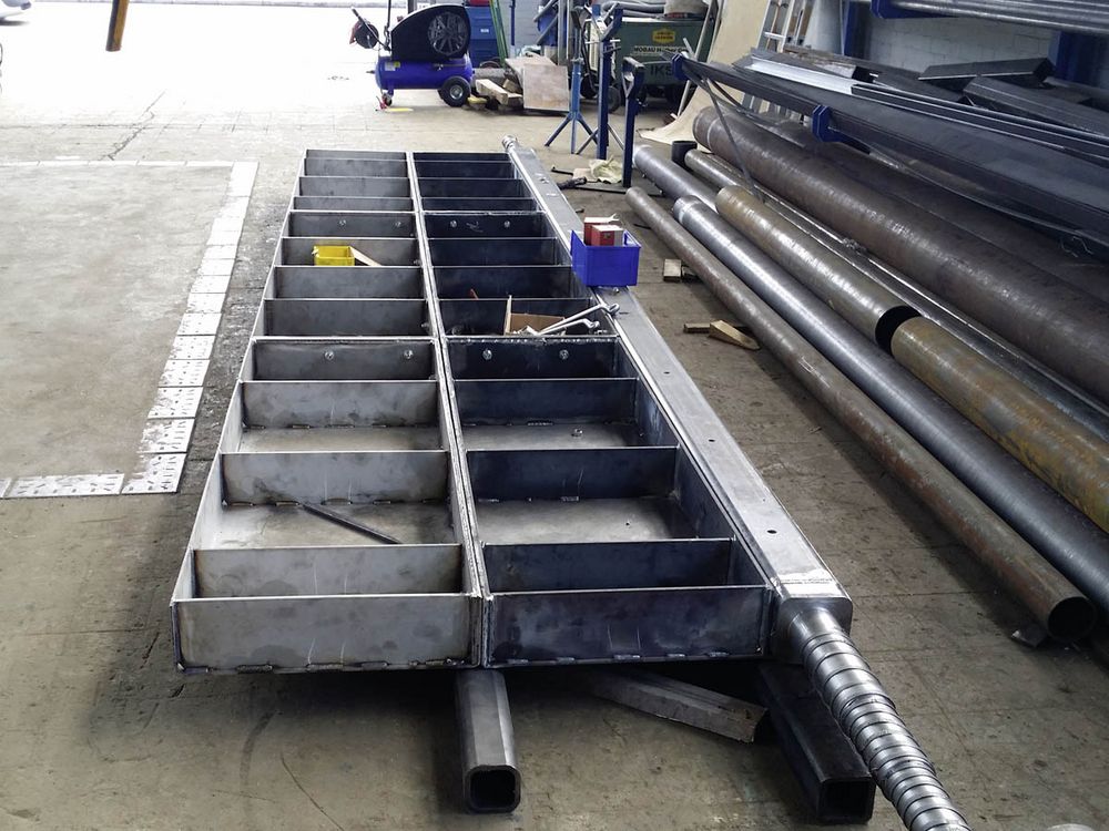 Klappe für Müllkessel VA 1500x4000