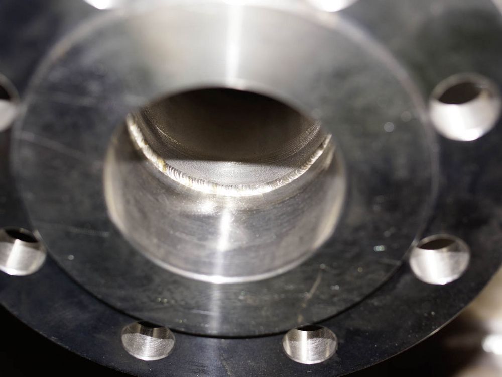 Wurzel VA Rohrleitung