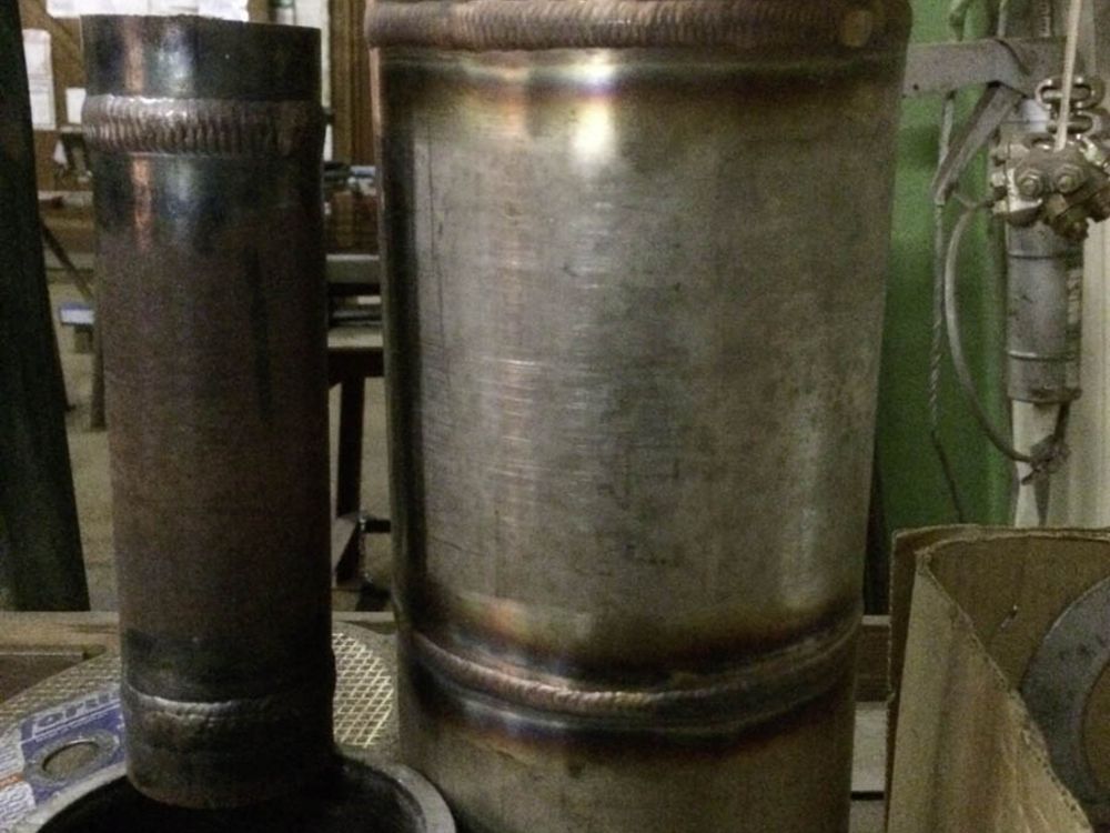 Handfertigkeitsproben von Schweißern